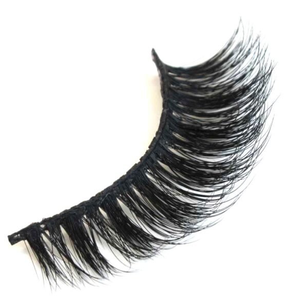 Vegan synthetic lashes